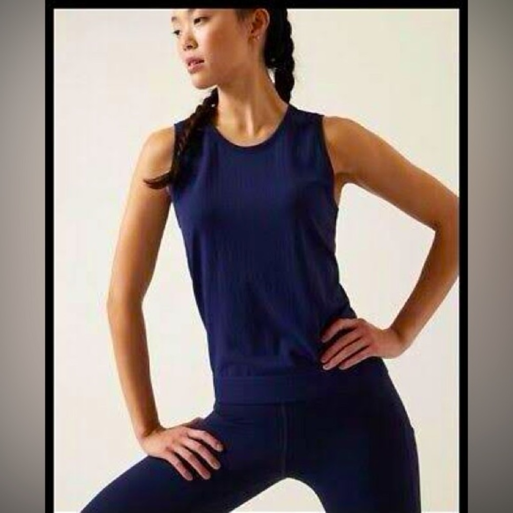 Athleta In Motion Seamless Tank Top in Dress Blue XXS